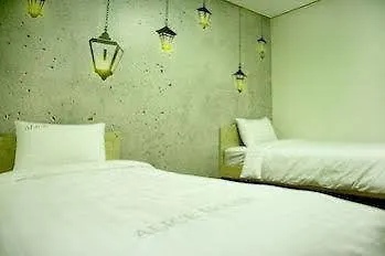 Alice Hostel